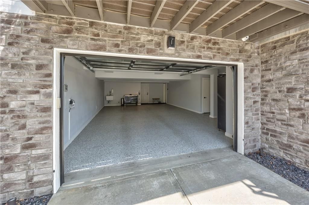 732 W 45th Street — photo 41