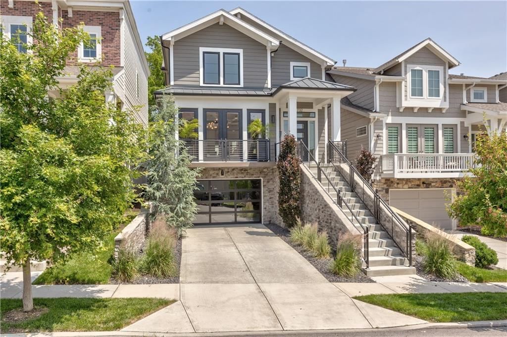 732 W 45th Street — photo 42