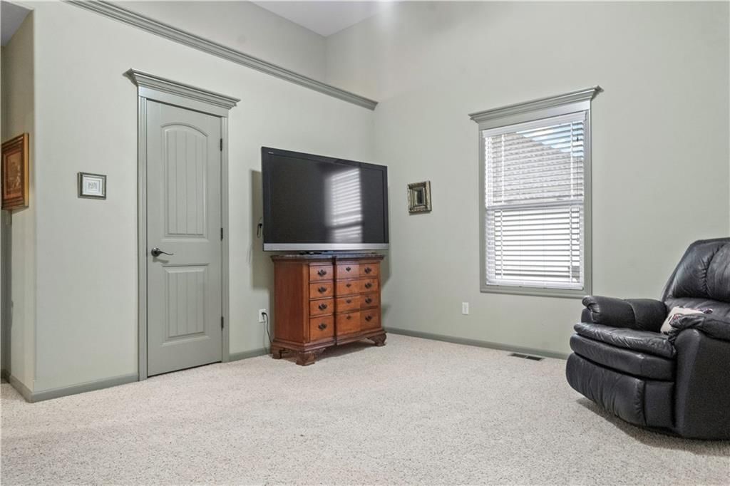 Photo 46 of 69 - 17575 N Alder Court