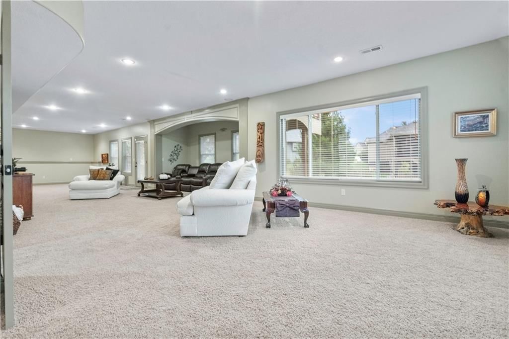 Photo 49 of 69 - 17575 N Alder Court