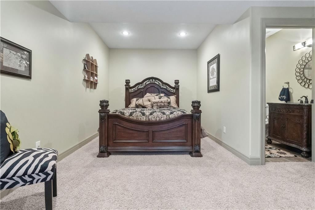 Photo 55 of 69 - 17575 N Alder Court