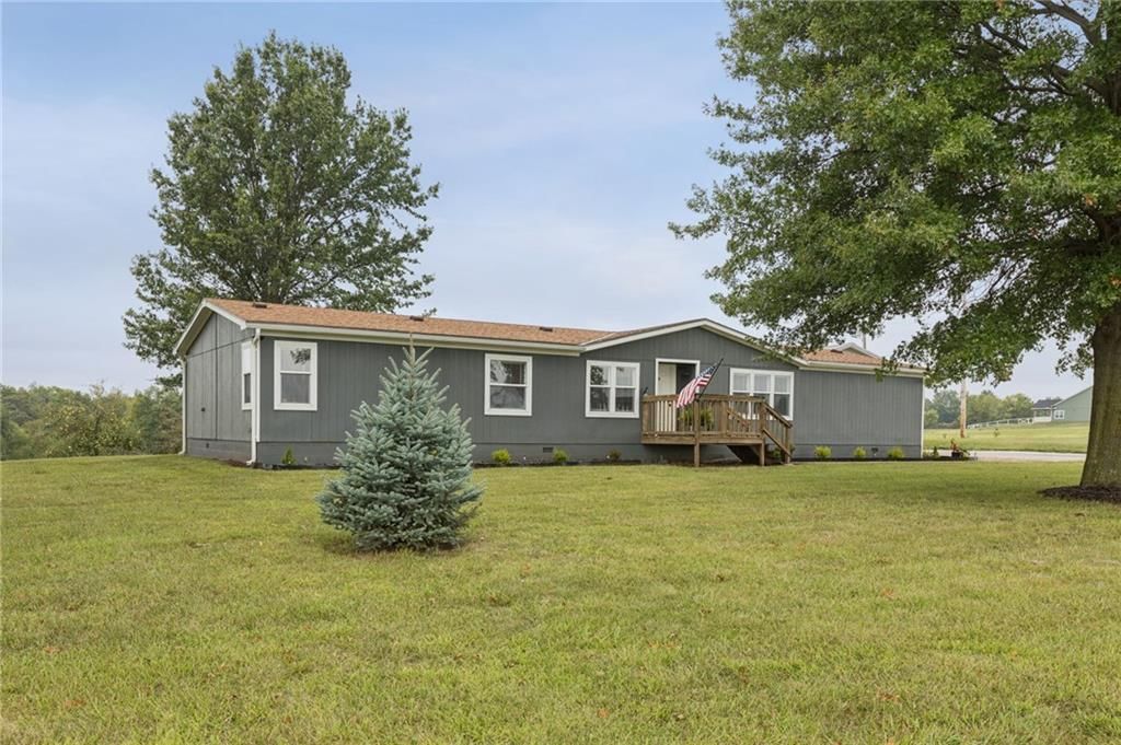 548 NW UU Highway — photo 16