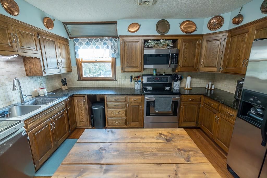 12149 Doniphan Lake Road — photo 82