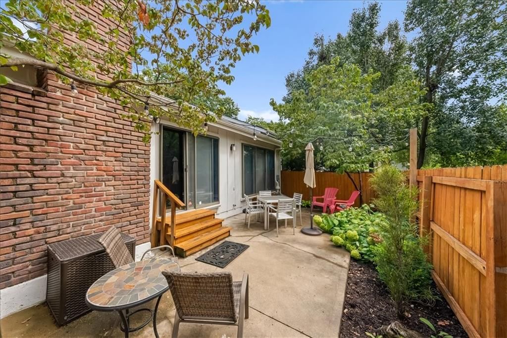 2229 Condolea Terrace — photo 25