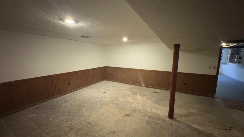 Photo 42 of 42 - 327 E Longfellow Street