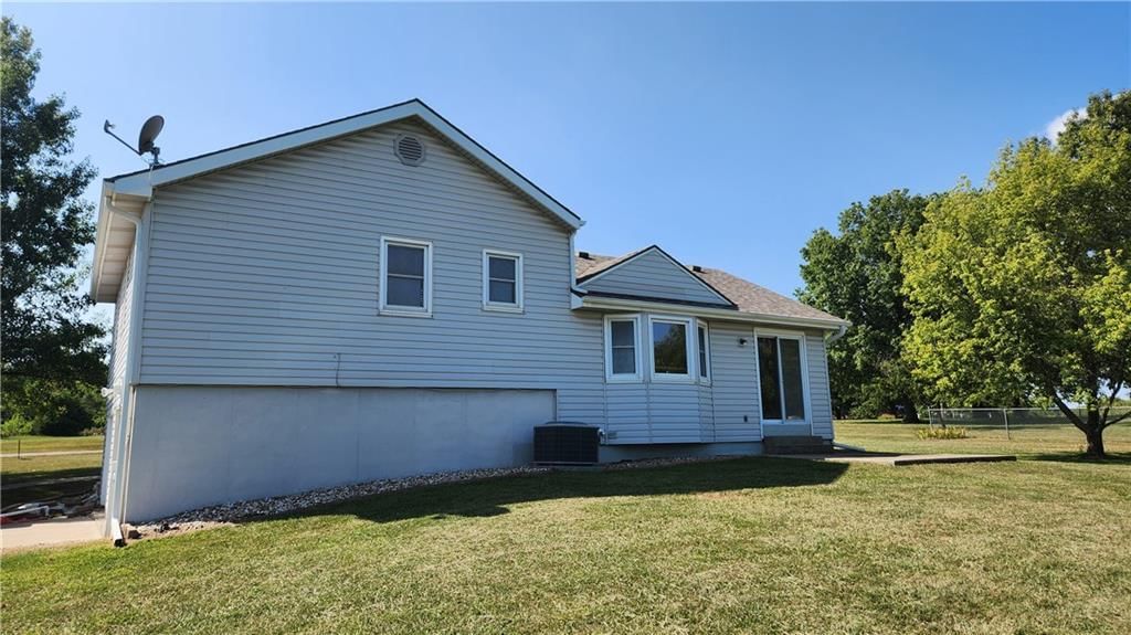 Photo 10 of 92 - 20405 S Cottonwood Drive