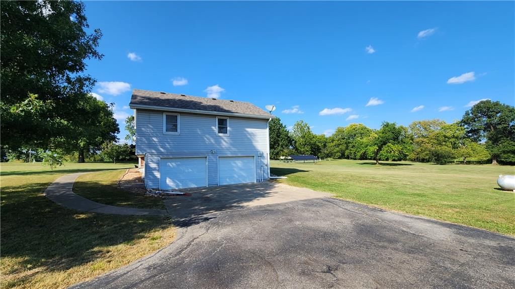 Photo 11 of 92 - 20405 S Cottonwood Drive