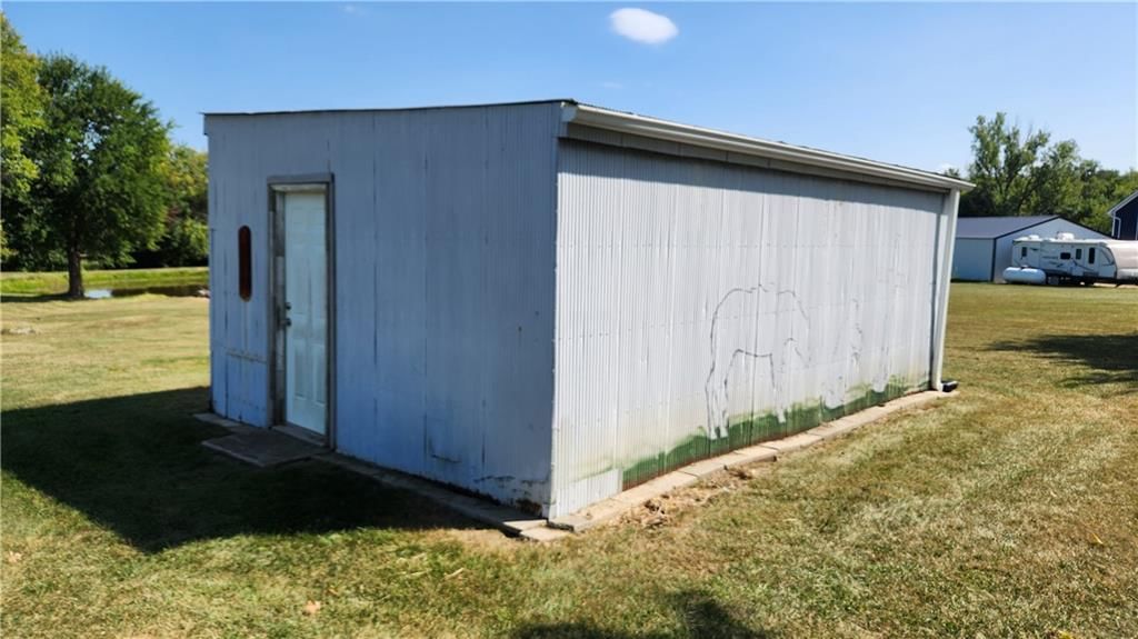 Photo 33 of 92 - 20405 S Cottonwood Drive