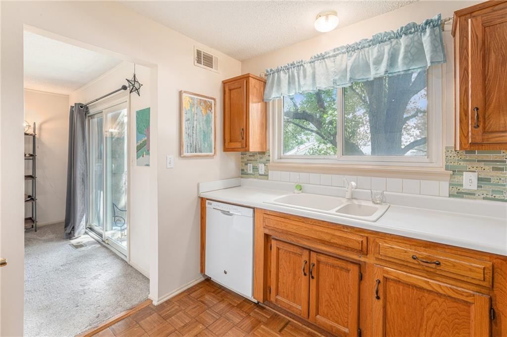 12315 W 107th Terrace — photo 7