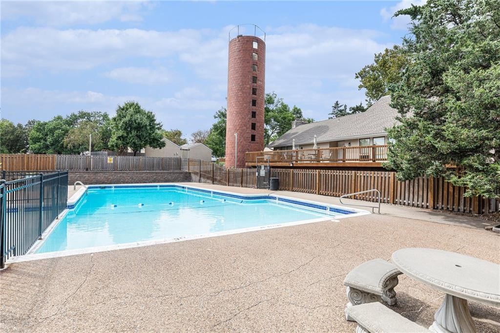 12315 W 107th Terrace — photo 24