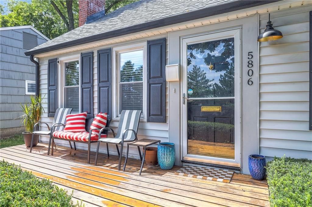 5806 Russell Street — photo 3