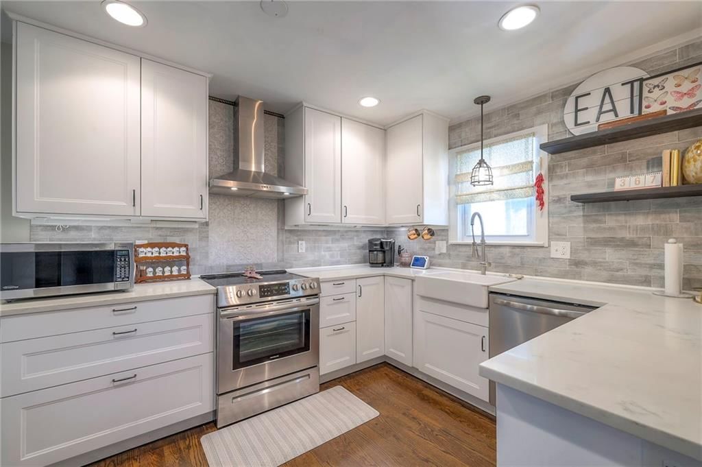5806 Russell Street — photo 12