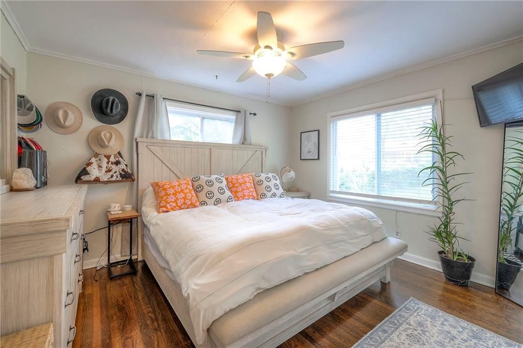 5806 Russell Street — photo 16