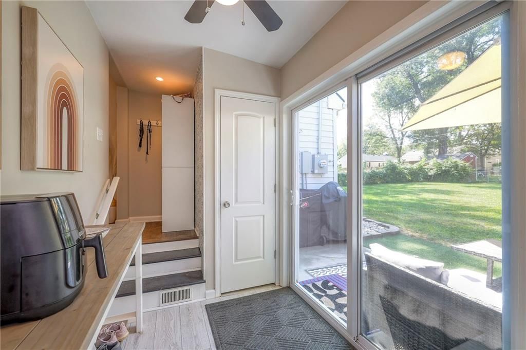 5806 Russell Street — photo 21