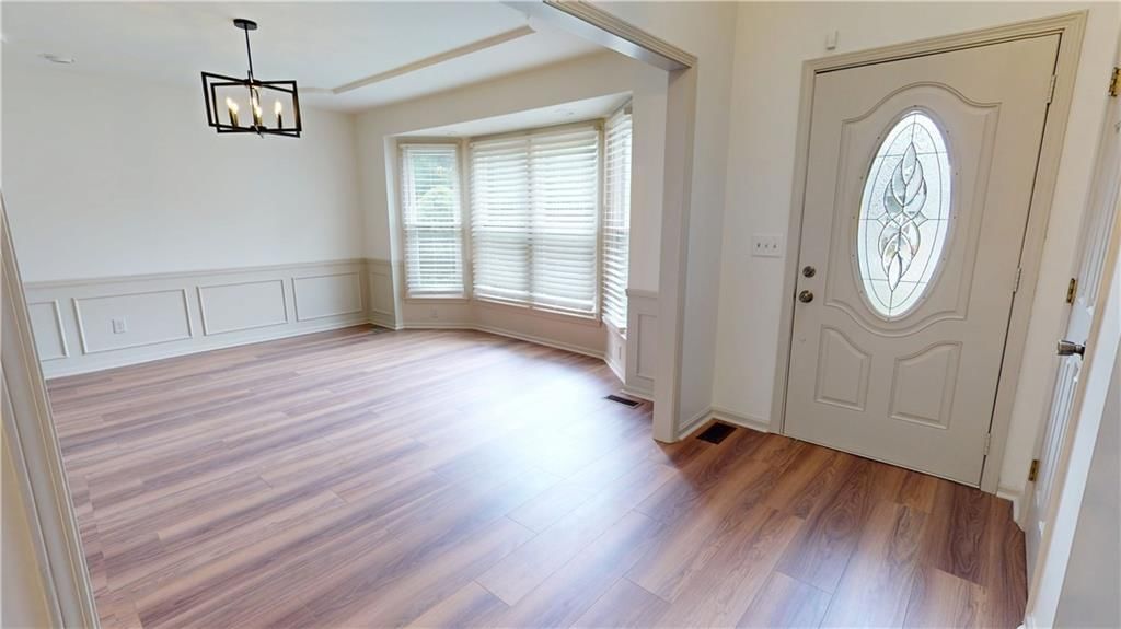1733 Welleslay Lane — photo 3