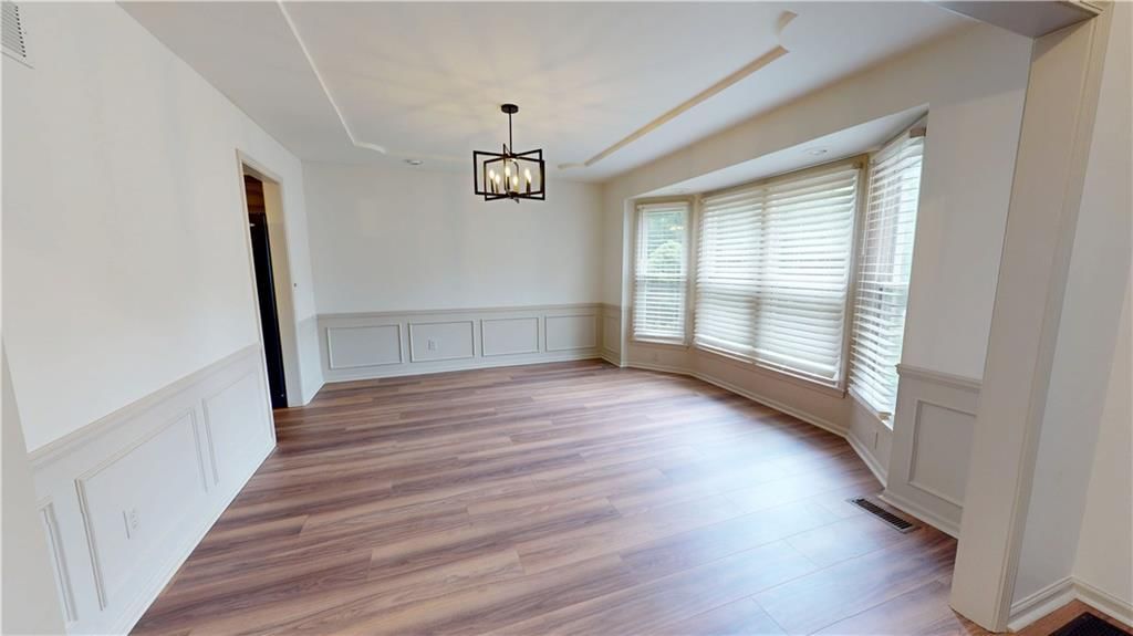 1733 Welleslay Lane — photo 4