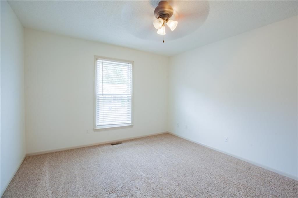 1733 Welleslay Lane — photo 26