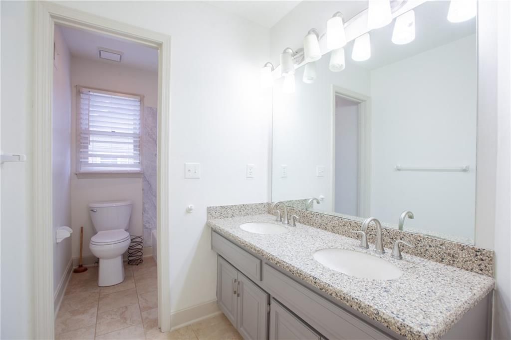 1733 Welleslay Lane — photo 28