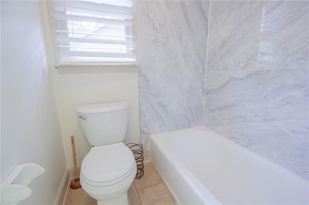 1733 Welleslay Lane — photo 29