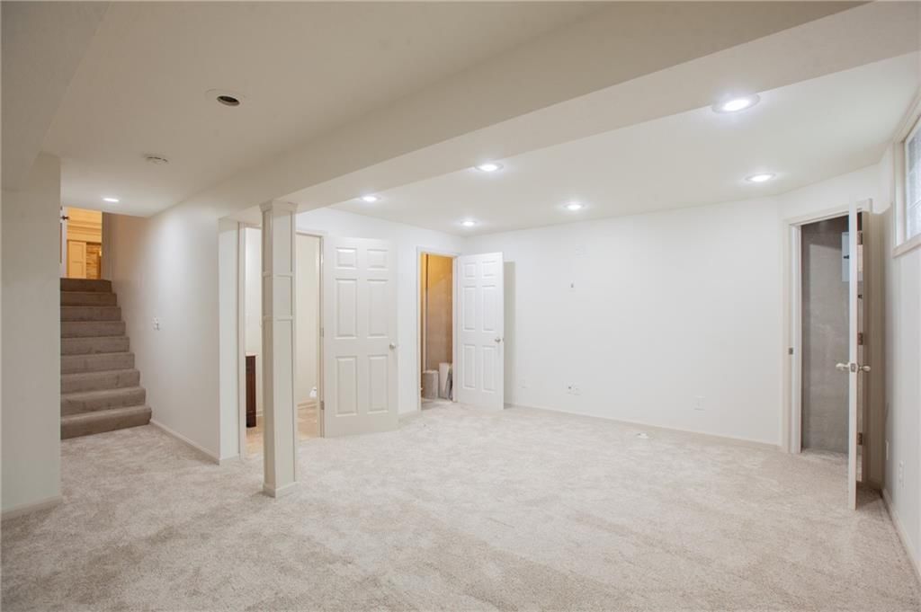 1733 Welleslay Lane — photo 30