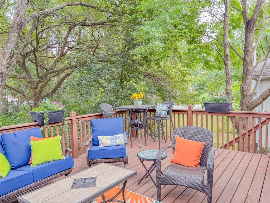 1733 Welleslay Lane — photo 38