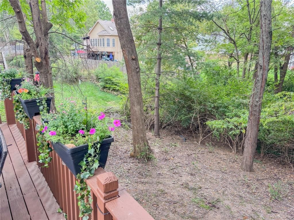 1733 Welleslay Lane — photo 40
