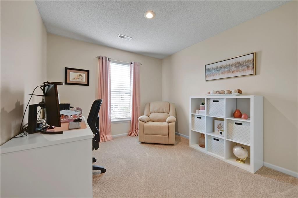 Photo 6 of 28 - 14553 W 138th Place