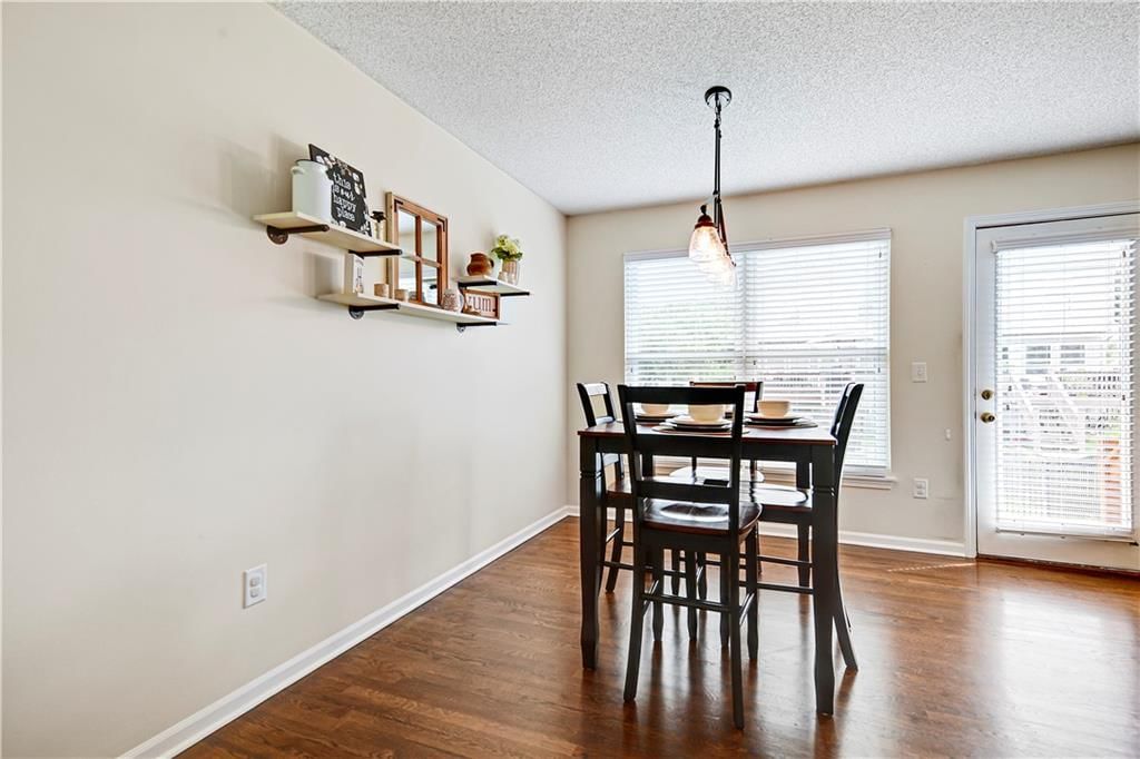 Photo 18 of 28 - 14553 W 138th Place