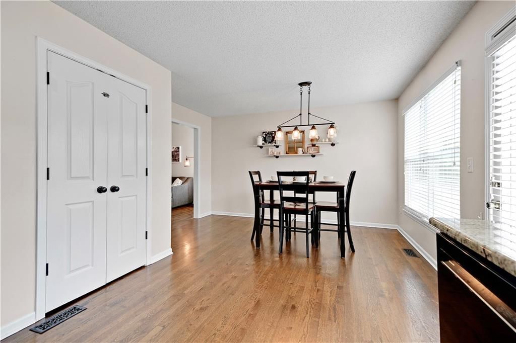 Photo 23 of 28 - 14553 W 138th Place