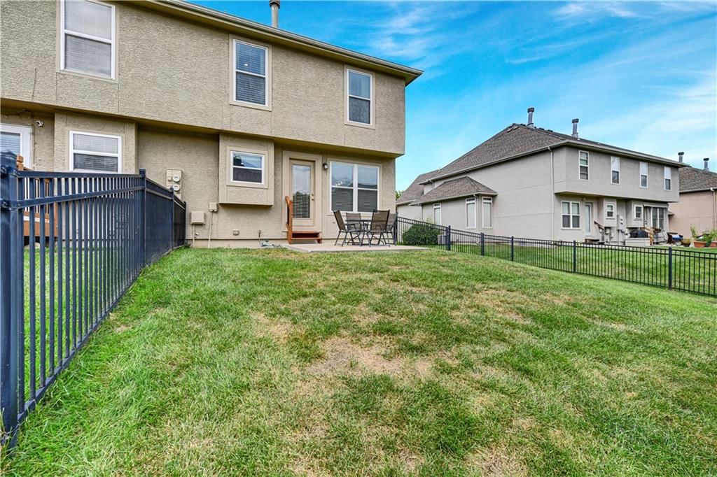 Photo 25 of 28 - 14553 W 138th Place