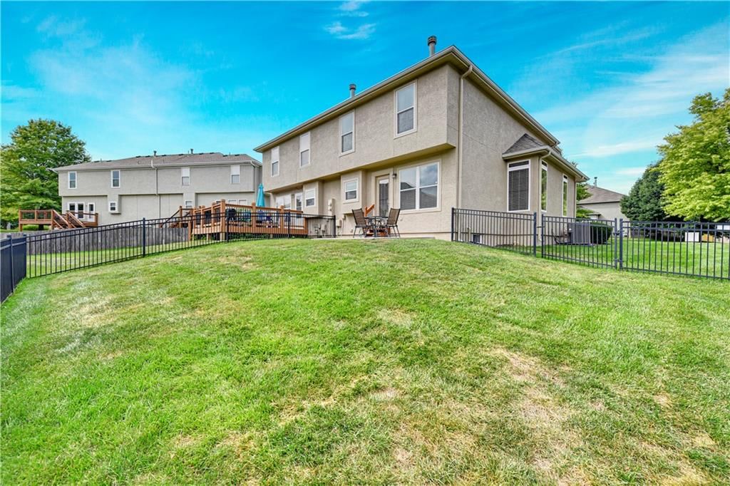 Photo 26 of 28 - 14553 W 138th Place