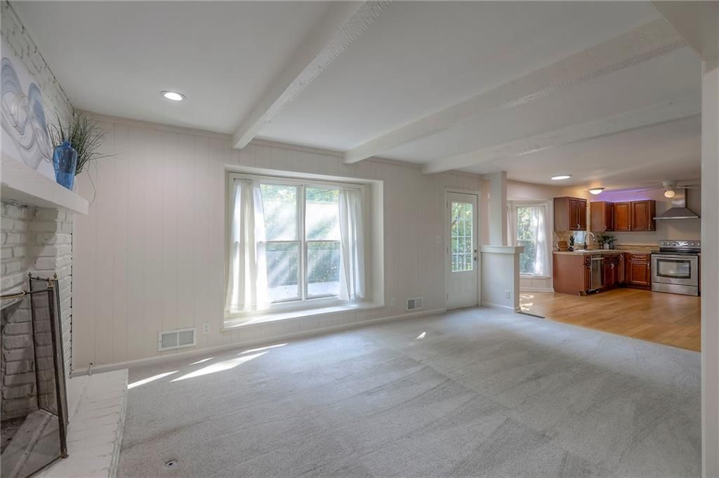 905 W 122nd Terrace — photo 17