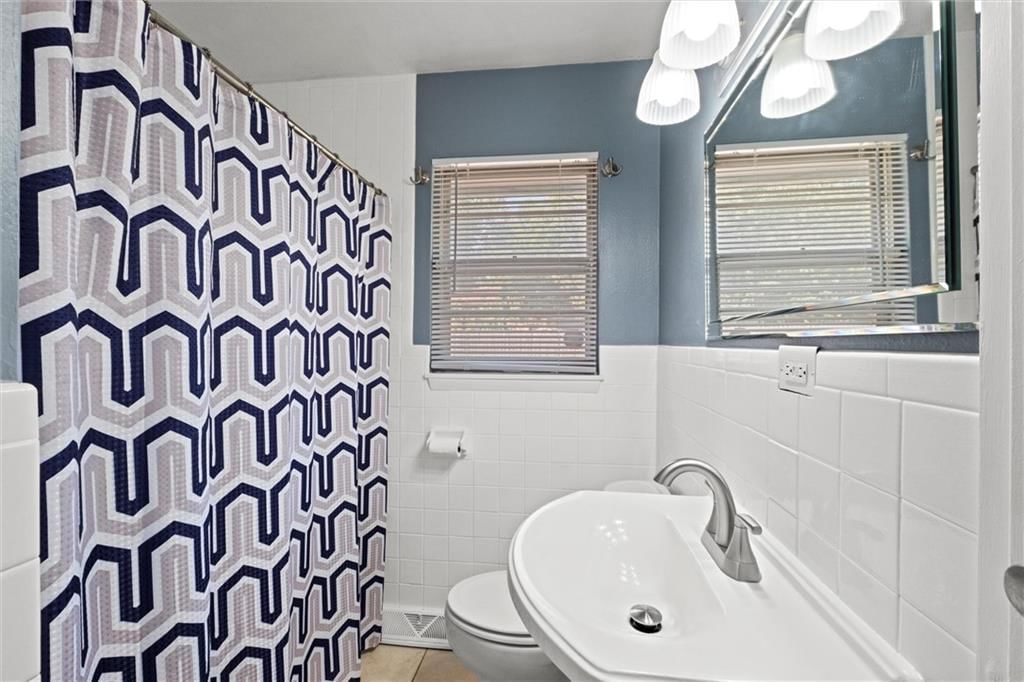 4504 E 112th street Street — photo 13
