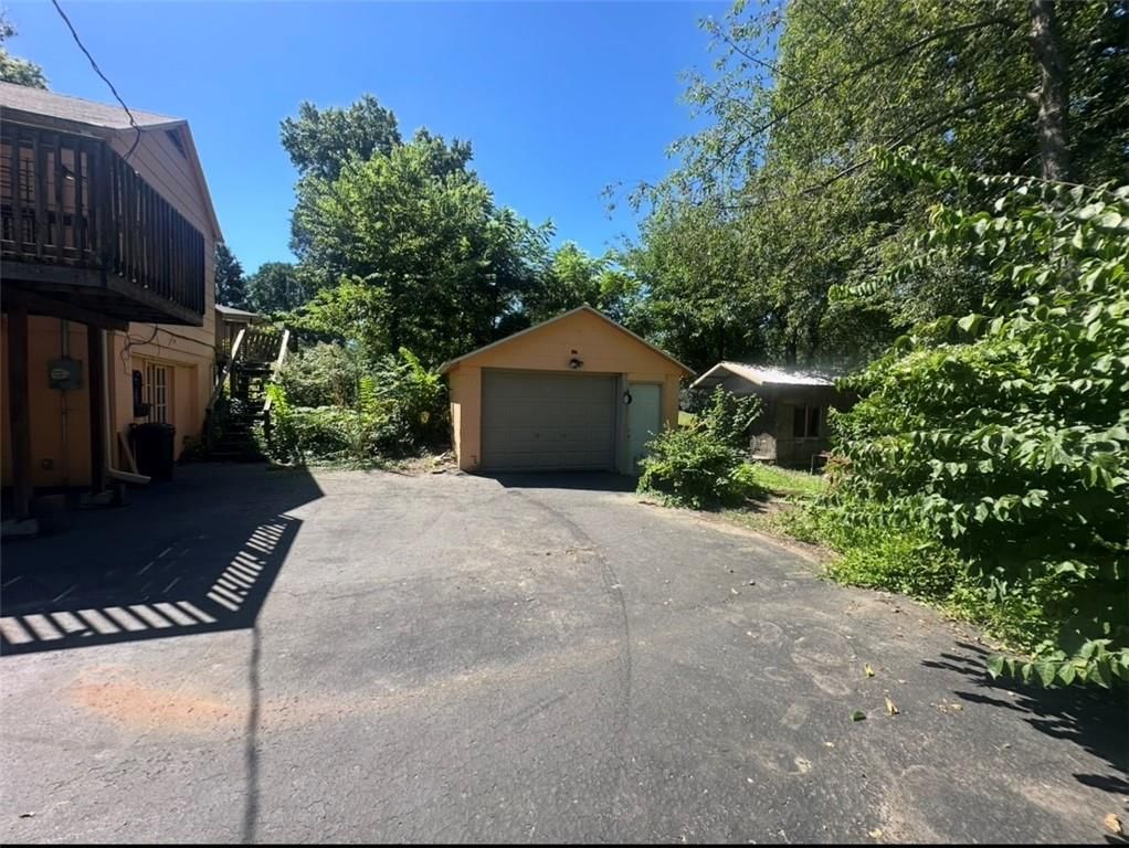 1816 S 40th Street — photo 3