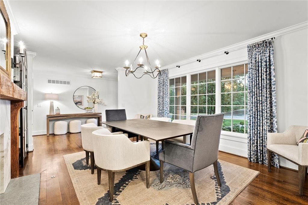 Photo 11 of 50 - 3820 W 66th Street