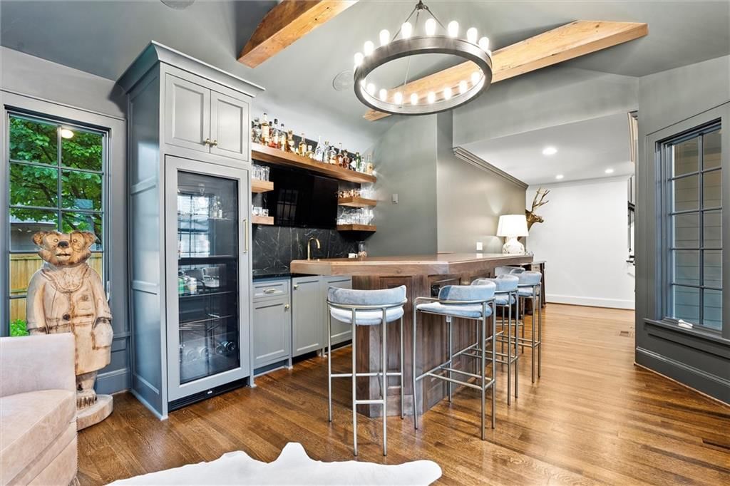 Photo 22 of 50 - 3820 W 66th Street