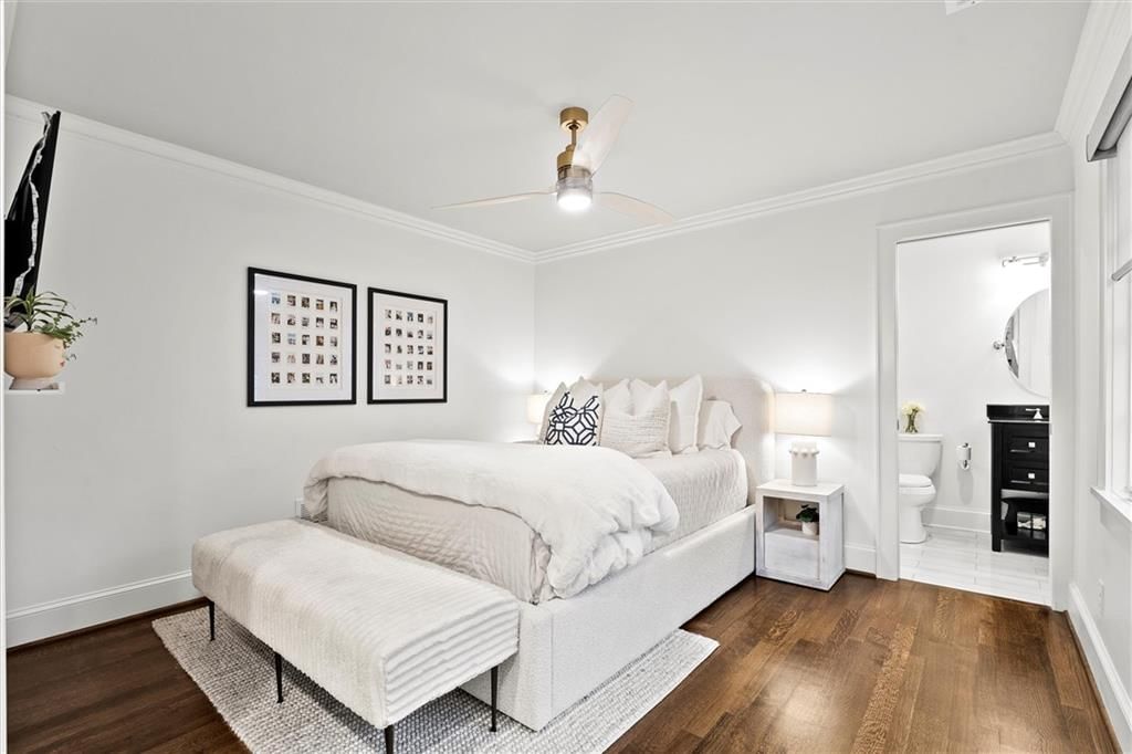 Photo 34 of 50 - 3820 W 66th Street