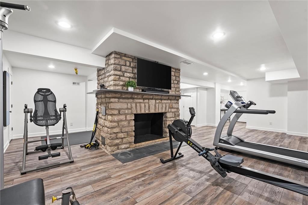 Photo 42 of 50 - 3820 W 66th Street