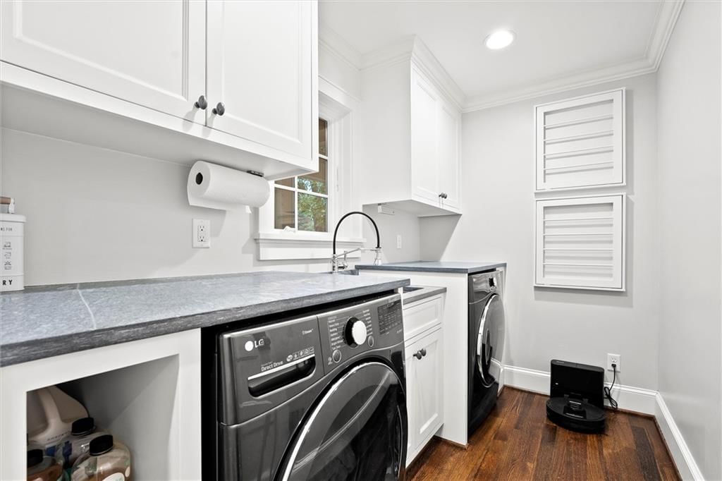 Photo 44 of 50 - 3820 W 66th Street