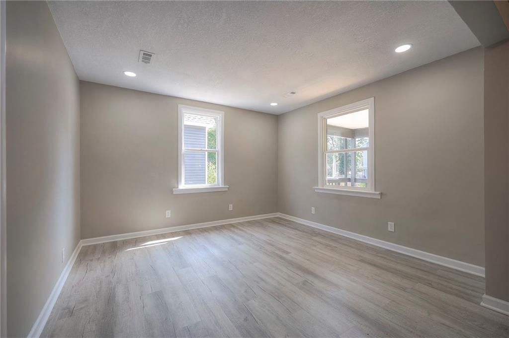 1720 Lake Avenue — photo 11