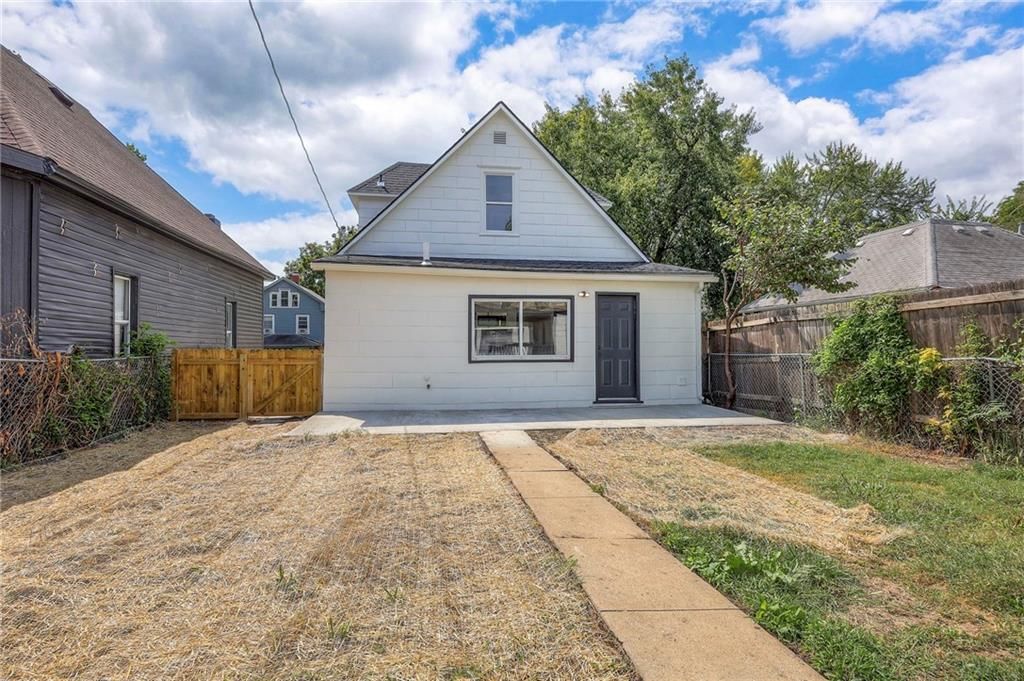 1720 Lake Avenue — photo 30