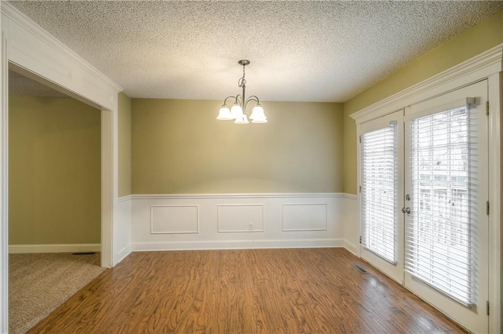 Photo 11 of 30 - 1709 N Hanover Avenue