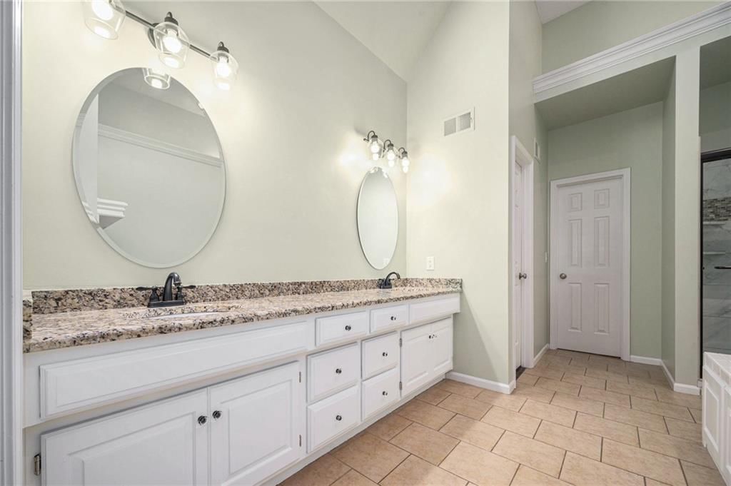 4528 W 140th Street — photo 24