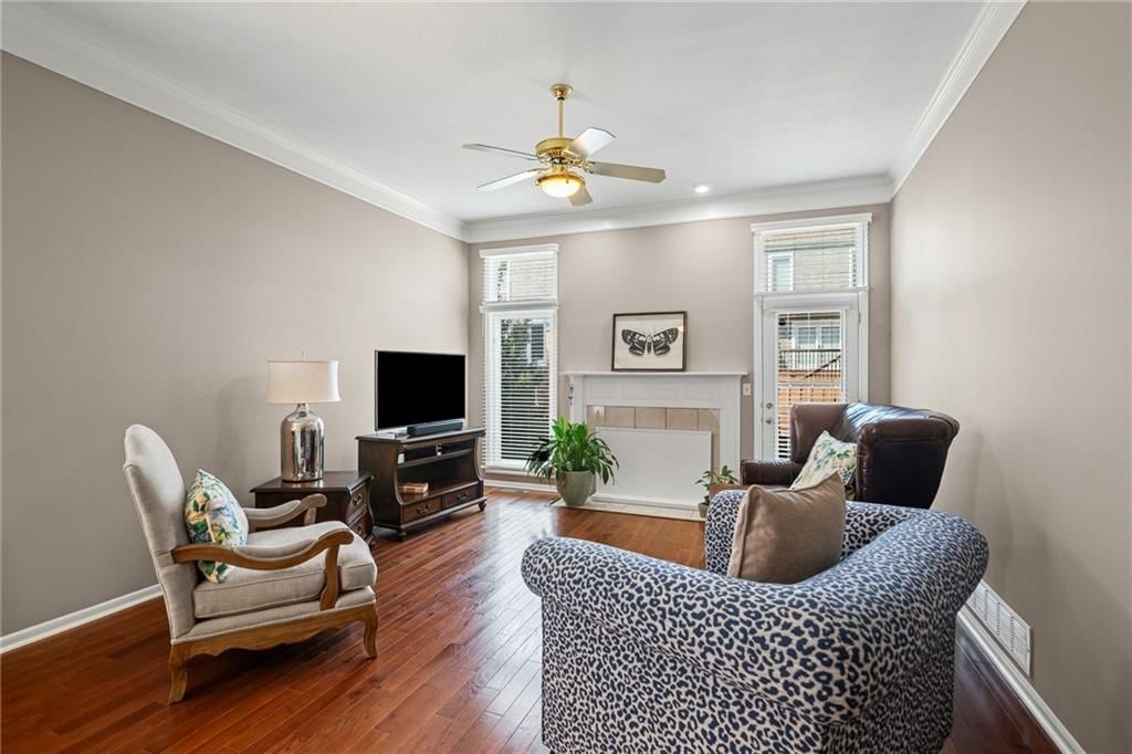 Photo 5 of 32 - 6718 W 126th Court