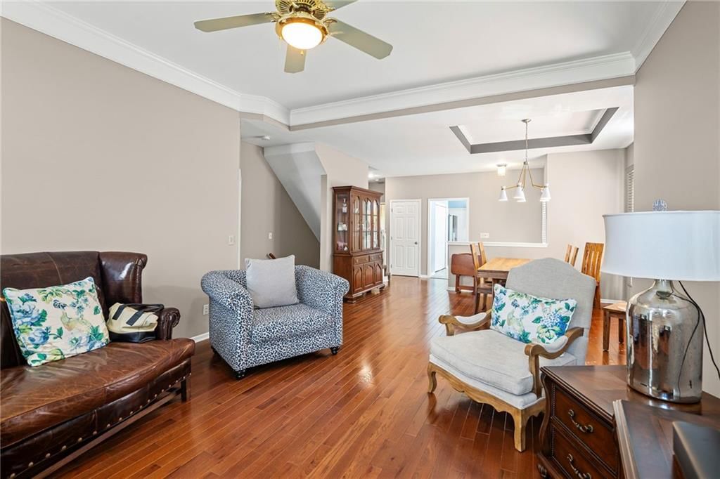 Photo 8 of 32 - 6718 W 126th Court