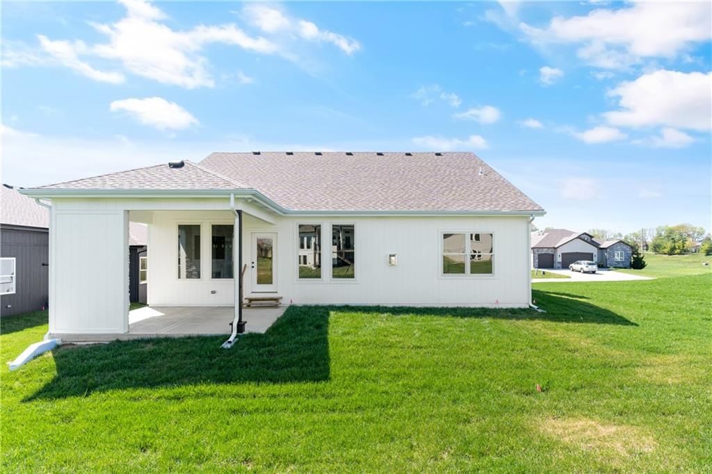 4133 NE Dearborn Lane — photo 33