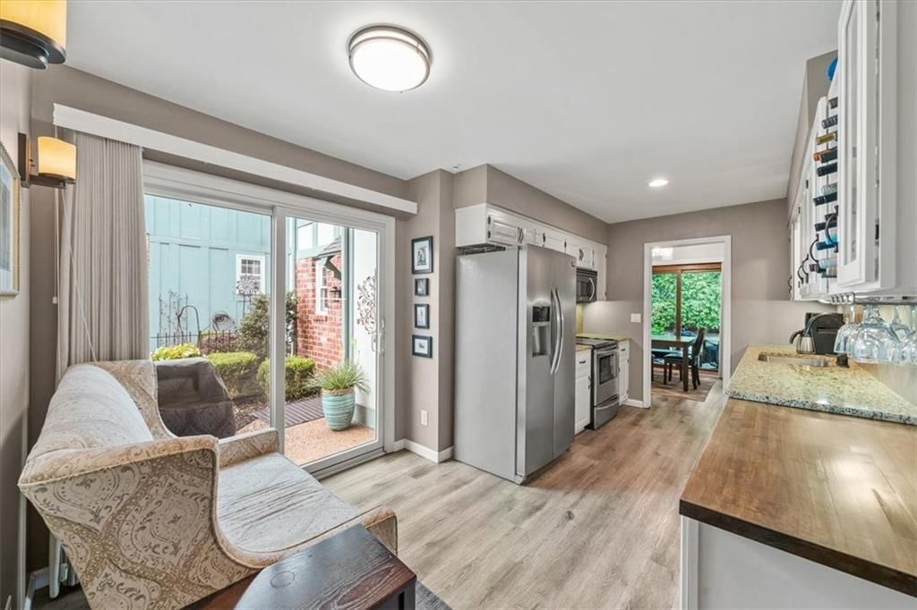 10225 Edelweiss Circle — photo 10