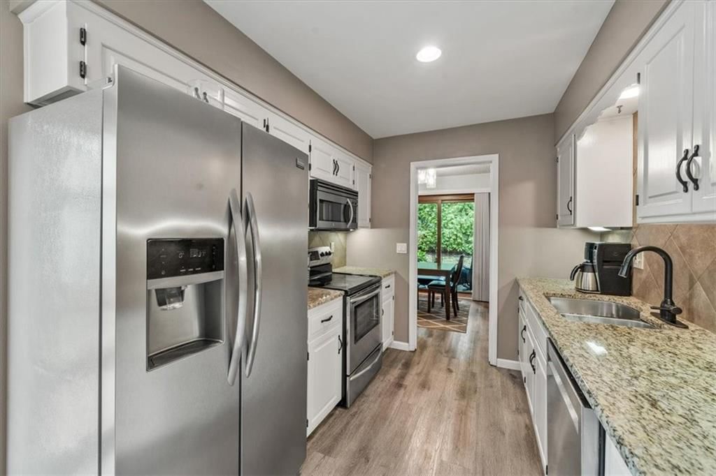 10225 Edelweiss Circle — photo 11
