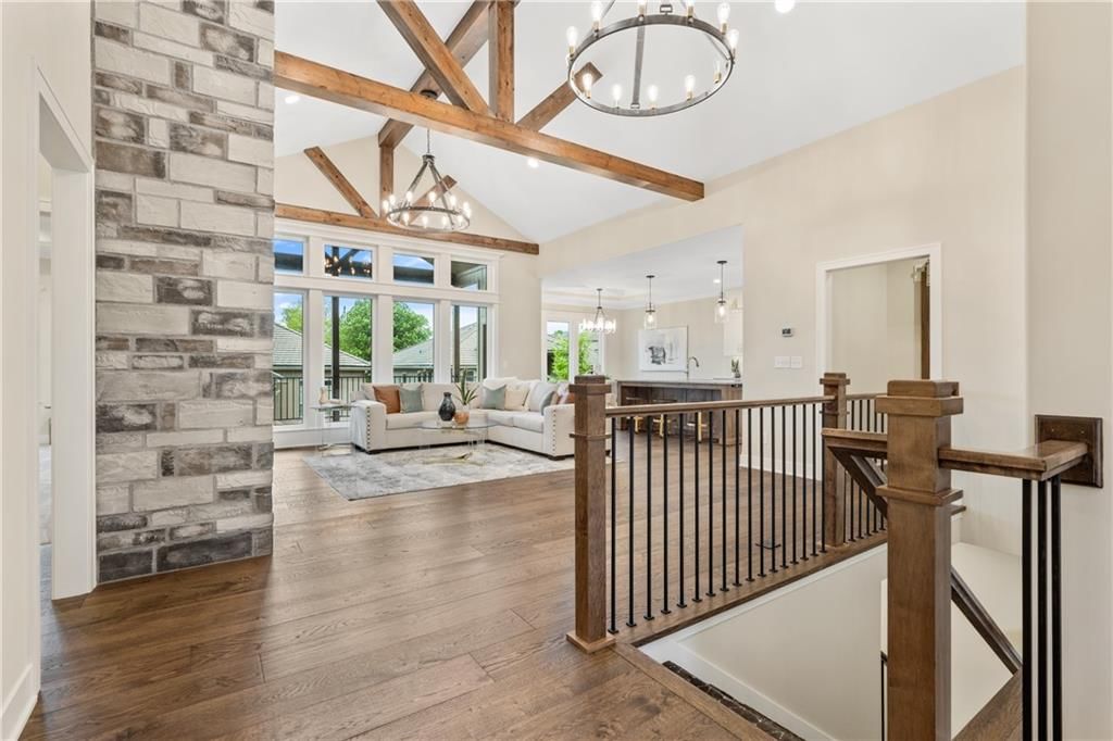4367 NE Hideaway Drive — photo 3