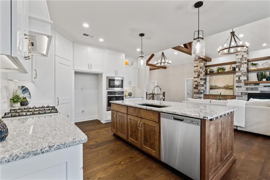 4367 NE Hideaway Drive — photo 14